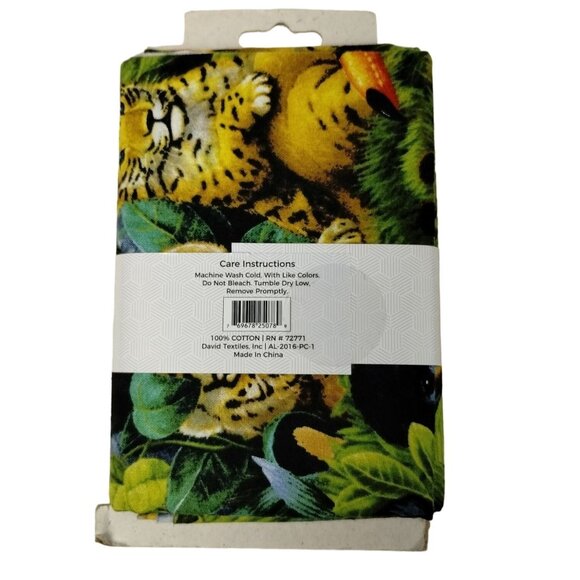 Jungle Scene 1 Yard Precut Cotton Fabric Square 36 x 44 Inches - Picture 2 of 2